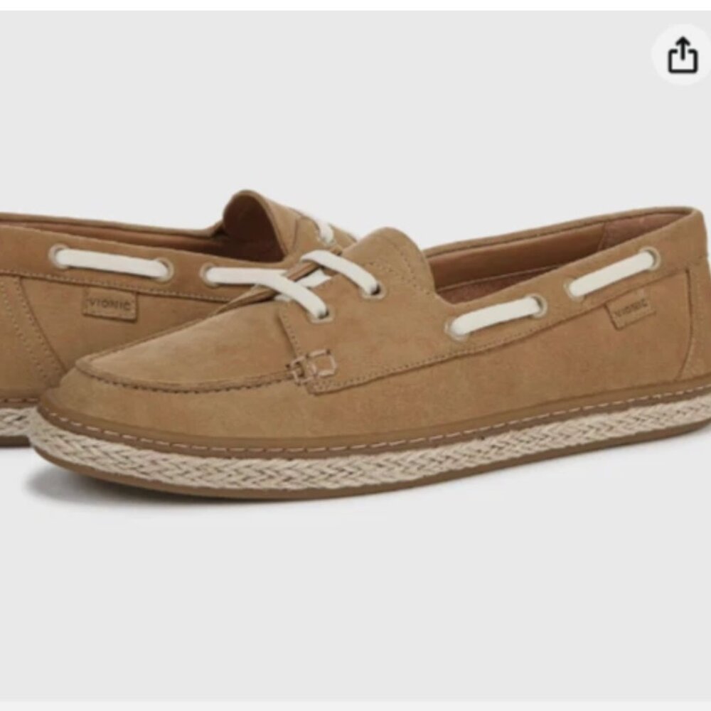 VIONIC Bay Boat Loafer Comfort Shoe retail $130  size 8.5 or 9 available!